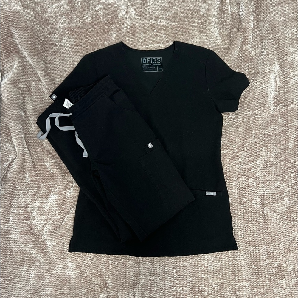 FIGS SCRUB SET BLACK